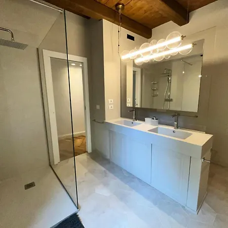 Fascino In Centro With Private Parking And Two Apartment *