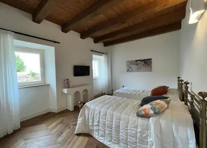 아파트 Fascino In Centro With Private Parking And 2 Bedrooms & 2 Bathrooms *