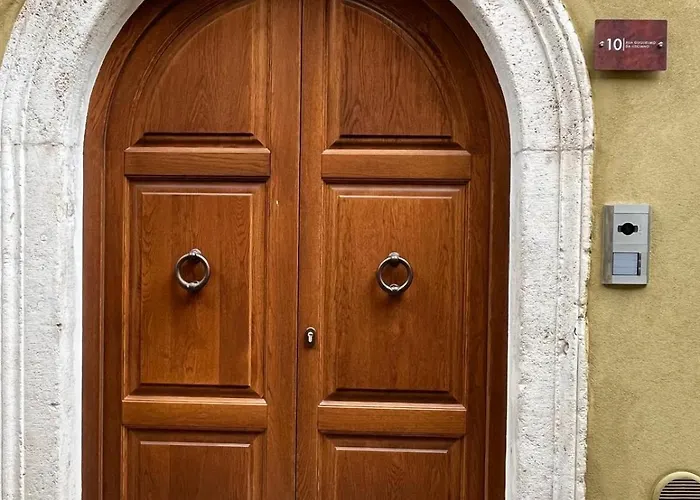 Fascino In Centro With Private Parking And 2 Bedrooms & 2 Bathrooms Ascoli Piceno